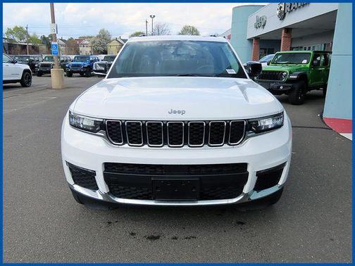 Bright White Clearcoat 2023 Jeep Grand Cherokee L Limited