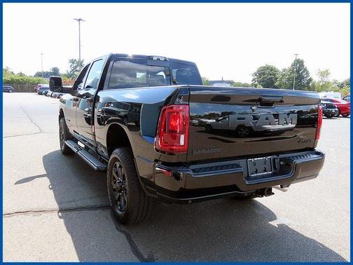 2025 RAM 2500 Laramie Crew Cab 4x4 6'4' Box