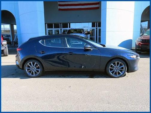 2023 Mazda Mazda3 FWD w/Preferred Package