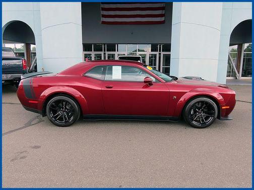 Octane Red Pearlcoat 2023 Dodge Challenger R/T Scat Pack Widebody