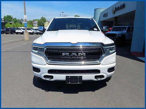 Bright White Clearcoat 2022 RAM 1500 Limited