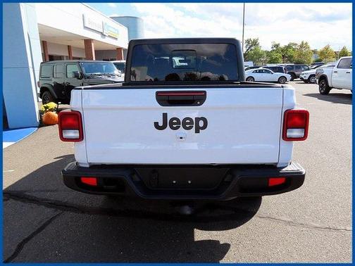 2022 Jeep Gladiator Altitude 4x4