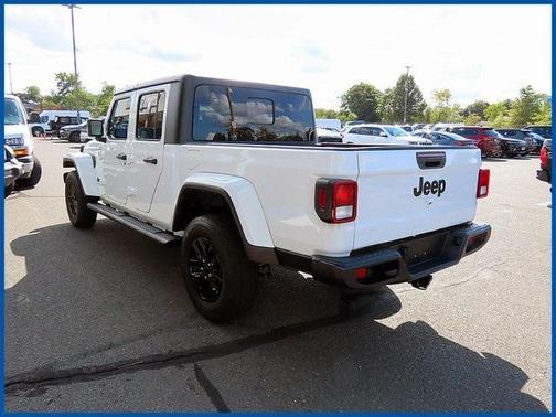 2022 Jeep Gladiator Altitude 4x4