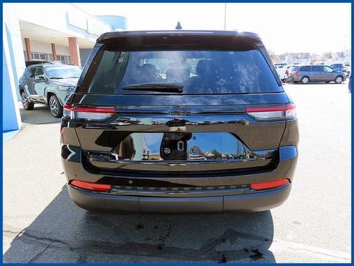 2024 Jeep Grand Cherokee Altitude