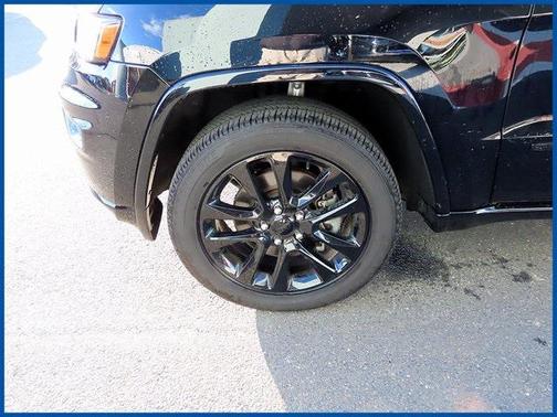 2022 Jeep Grand Cherokee Laredo