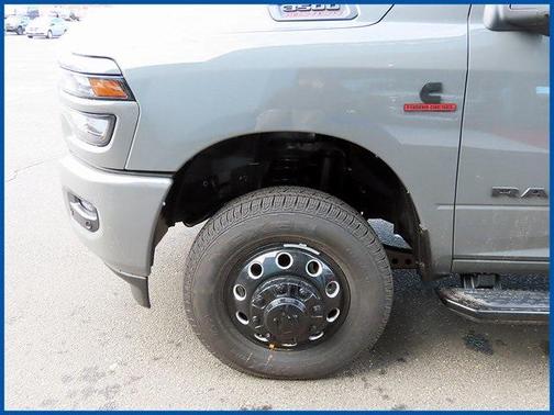 2026 RAM 3500 Big Horn Crew Cab 4x4 8' Box