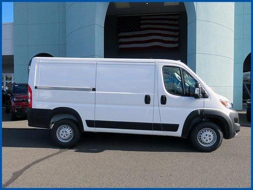 2025 RAM ProMaster 2500 Tradesman