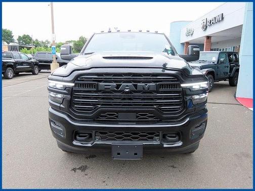 2025 RAM 2500 Laramie Crew Cab 4x4 6'4' Box