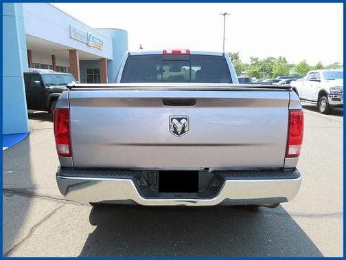 2019 RAM 1500 SLT