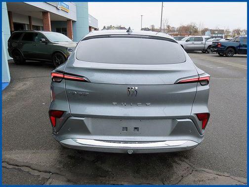 Moonstone Gray Metallic 2025 Buick Envista Avenir FWD
