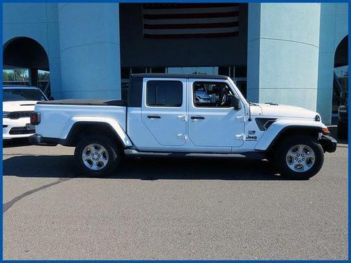 2021 Jeep Gladiator Sport