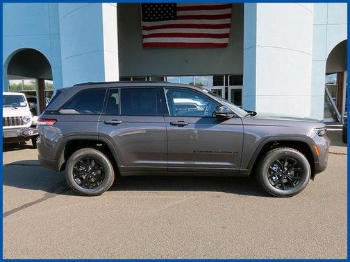 2025 Jeep Grand Cherokee Altitude