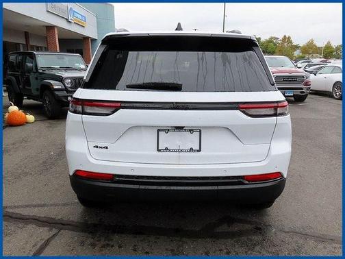 2025 Jeep Grand Cherokee Altitude