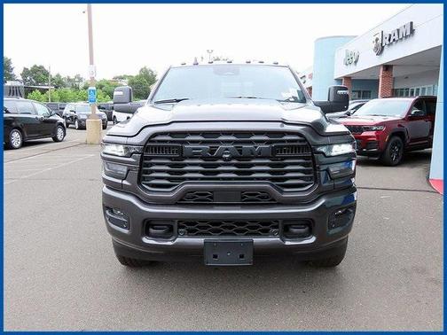 2025 RAM 2500 Big Horn Crew Cab 4x4 6'4' Box