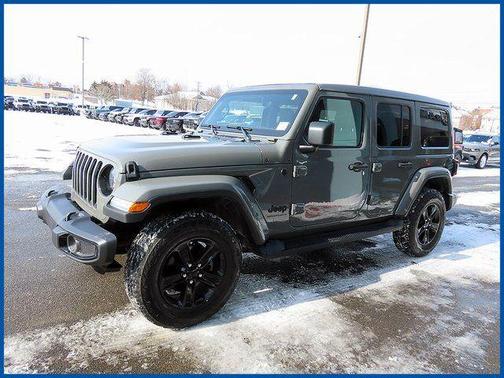 2023 Jeep Wrangler 4-Door Sahara Altitude 4x4