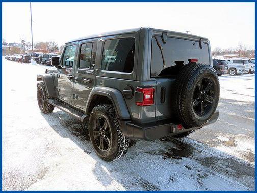 2023 Jeep Wrangler 4-Door Sahara Altitude 4x4