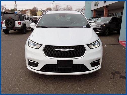 2022 Chrysler Pacifica Touring