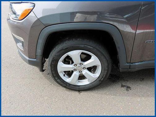 Granite Crystal Metallic Clearcoat 2019 Jeep Compass Latitude