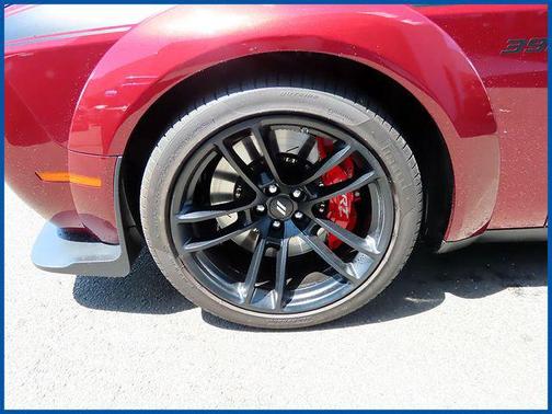 Octane Red Pearlcoat 2022 Dodge Challenger R/T Scat Pack Widebody