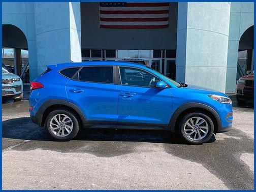 2018 Hyundai TUCSON SE