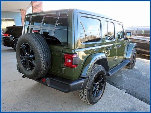 2023 Jeep Wrangler 4-Door Sahara Altitude 4x4