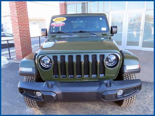 2023 Jeep Wrangler 4-Door Sahara Altitude 4x4