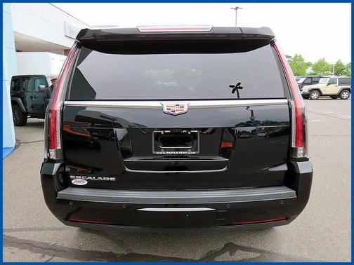 2020 Cadillac Escalade Premium Luxury