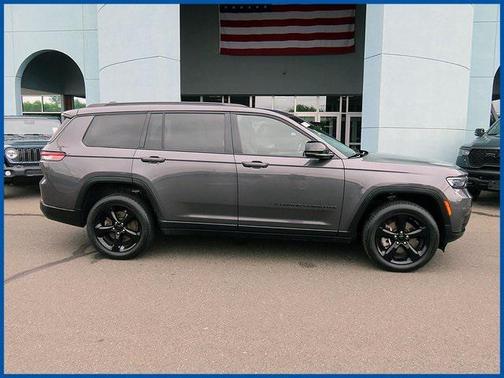 2022 Jeep Grand Cherokee L Altitude