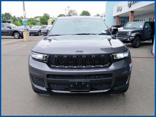2022 Jeep Grand Cherokee L Altitude