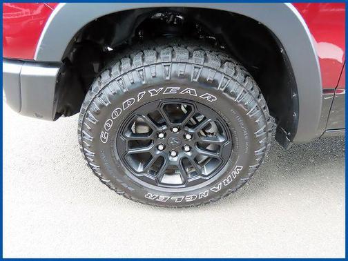 Delmonico Red Pearlcoat 2025 RAM 1500 Rebel