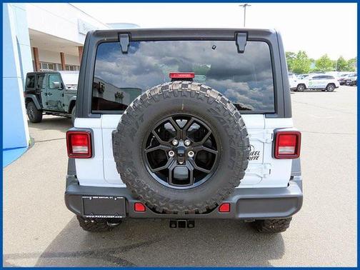 2025 Jeep Wrangler Willys