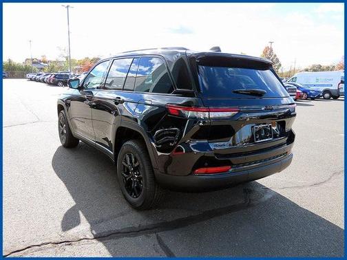 2025 Jeep Grand Cherokee Altitude