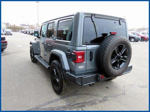 2023 Jeep Wrangler 4-Door Sahara Altitude 4x4