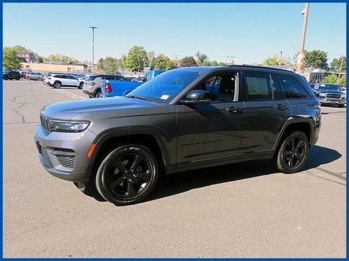 2023 Jeep Grand Cherokee Altitude