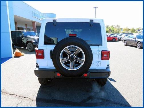 2023 Jeep Wrangler 4-Door Sahara 4x4