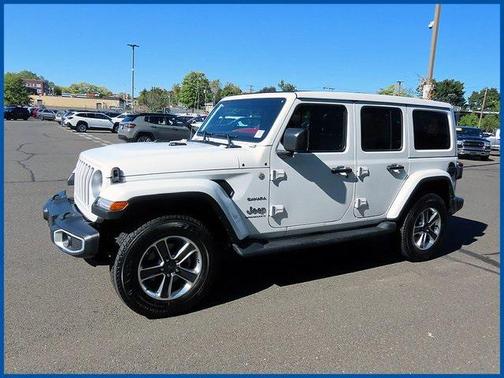 2023 Jeep Wrangler 4-Door Sahara 4x4
