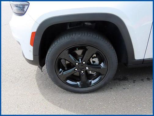Bright White Clearcoat 2023 Jeep Grand Cherokee L Limited