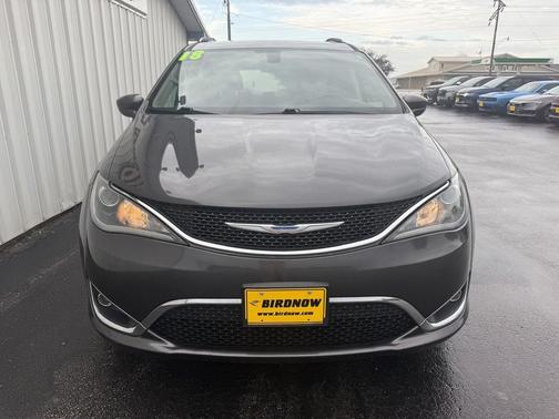 2018 Chrysler Pacifica Touring-L