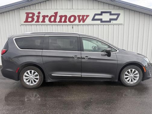 2018 Chrysler Pacifica Touring-L