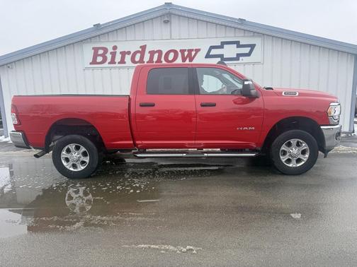 2024 RAM 2500 Big Horn Crew Cab 4x4 6'4' Box