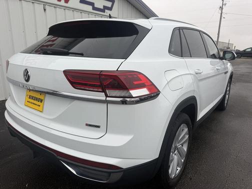 2022 Volkswagen Atlas Cross Sport 3.6L V6 SE w/Technology