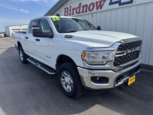2024 RAM 2500 Big Horn Crew Cab 4x4 6'4' Box