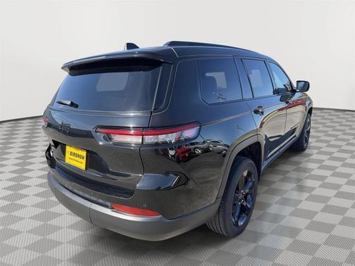 Diamond Black Crystal Pearlcoat 2024 Jeep Grand Cherokee L Altitude