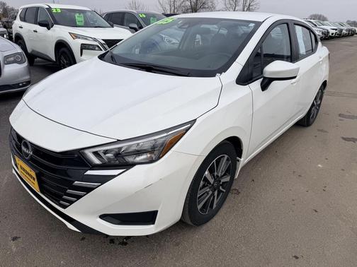 2025 Nissan Versa 1.6 SV