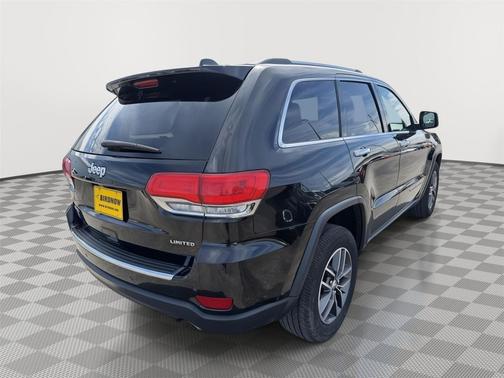 Diamond Black Crystal Pearlcoat 2018 Jeep Grand Cherokee Limited