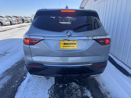 2023 Buick Enclave Essence AWD