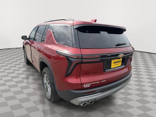 Radiant Red Tintcoat 2024 Chevrolet Traverse LT