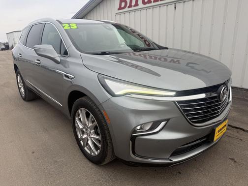 2023 Buick Enclave Essence AWD