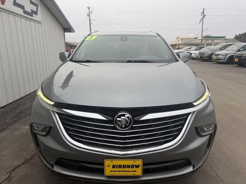 2023 Buick Enclave Essence AWD