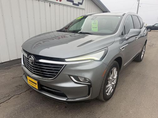 2023 Buick Enclave Essence AWD